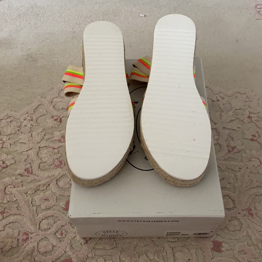 Nib Steve Madden Neon Platform Kimmie Sandal - image 4